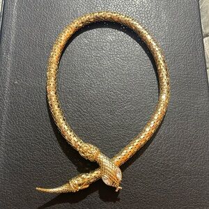 Gorgeous gold snake choker